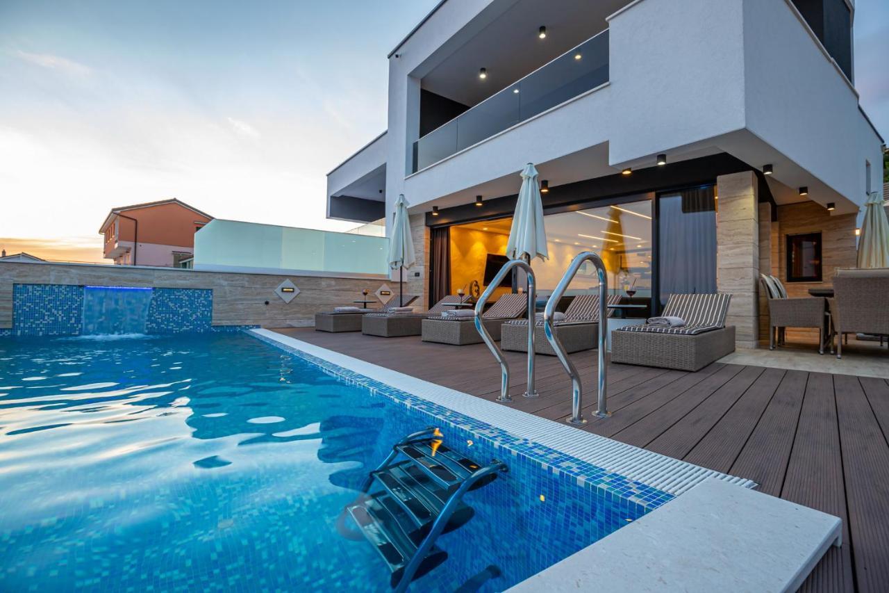 Villa Marassi With Heated Pool, Hot Tub And Sauna Crikvenica Zewnętrze zdjęcie