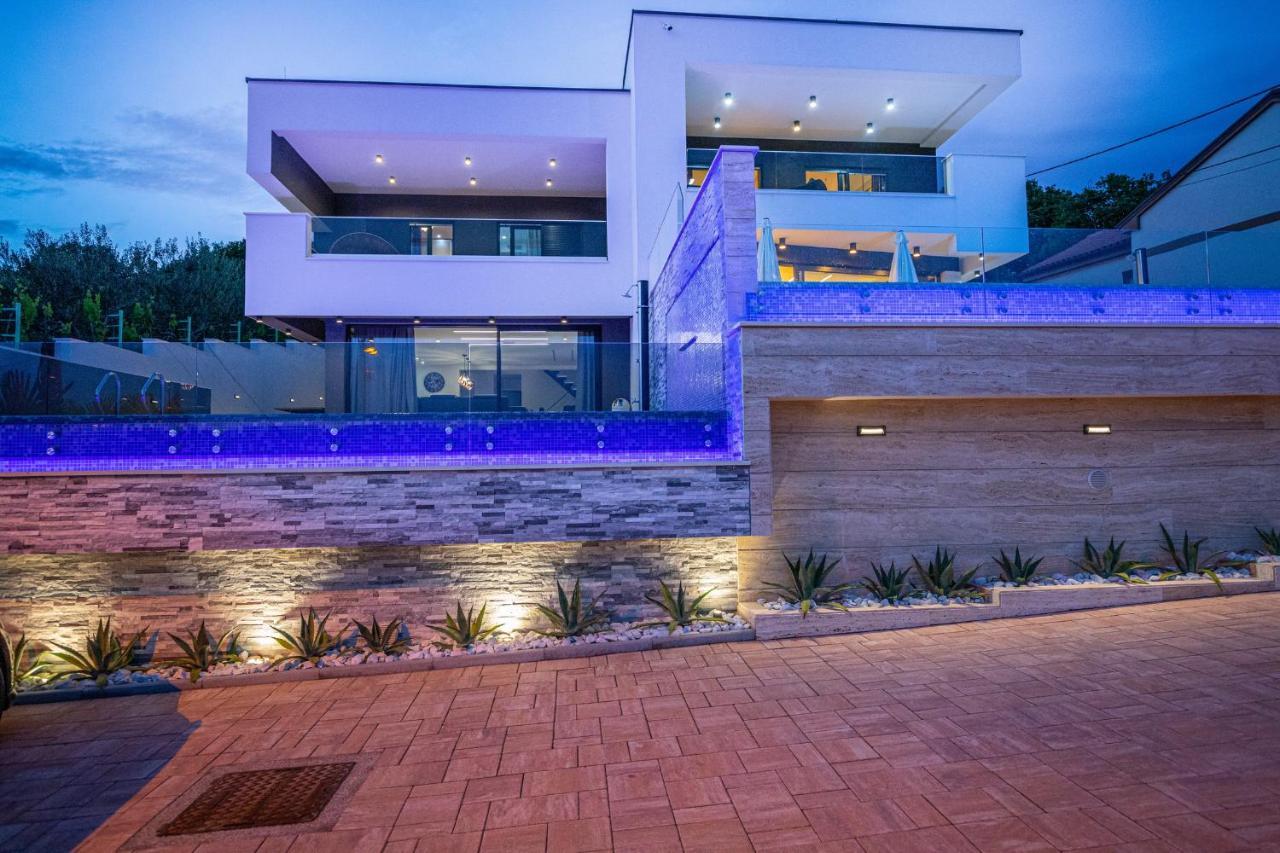 Villa Marassi With Heated Pool, Hot Tub And Sauna Crikvenica Zewnętrze zdjęcie